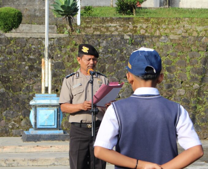 Upacara Bendera bersama Polsek Getasan